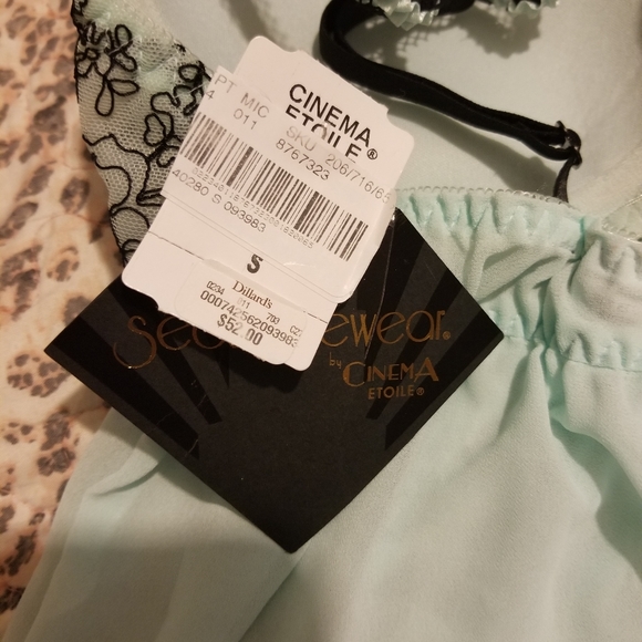 Sleepwear - Picture 4 of 4